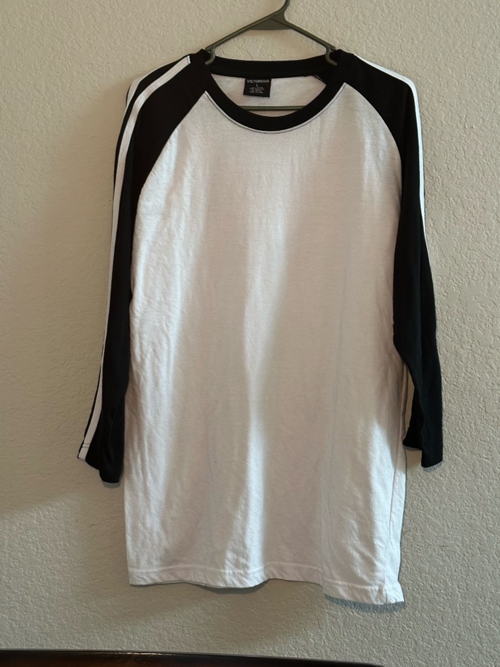 Long Sleeve Shirt-Black and White